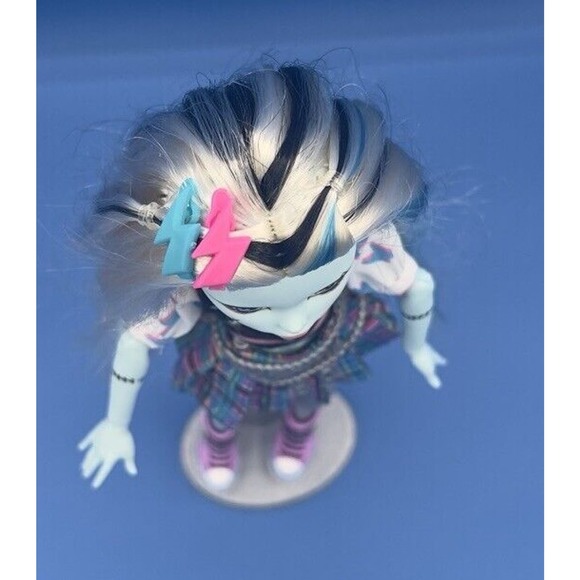 Monster High Dolls G3 Frankie Stein - blue pink shoe white hair dress dolls - Picture 5 of 8